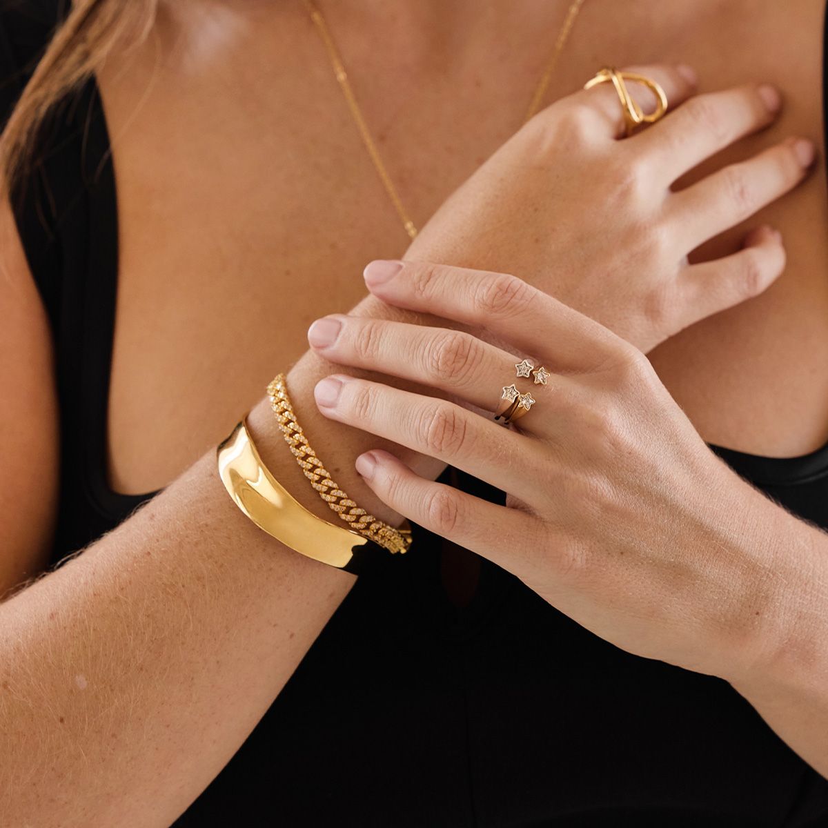 Holiday Jewelry to Gift to Everyone on Your List