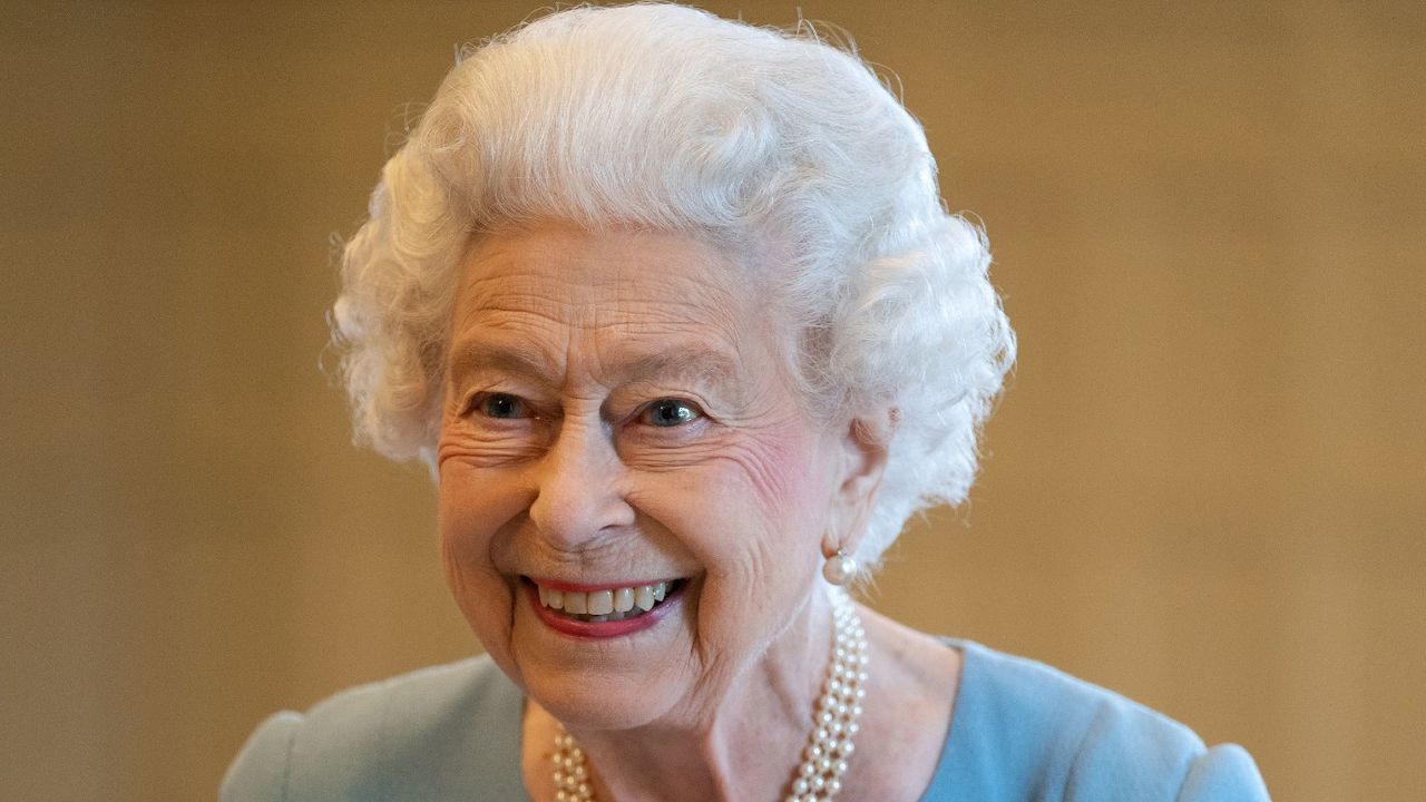 Queen&#039;s birthday photo has been released, seen here celebrating the start of the Platinum Jubilee