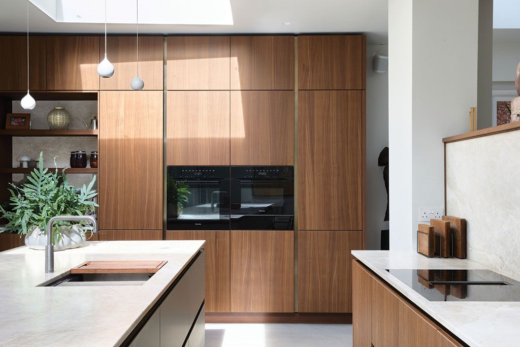 Property for sale with beautiful kitchen: Church Street, Chiswick Mall, London W4.