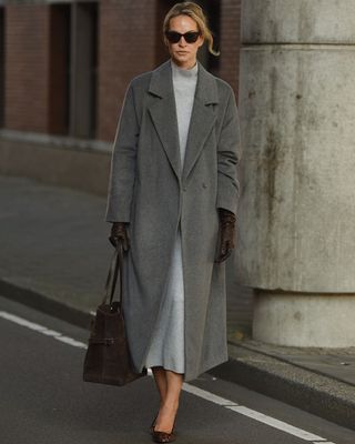 minimalist-winter-outfits-296114-1635948701152-image