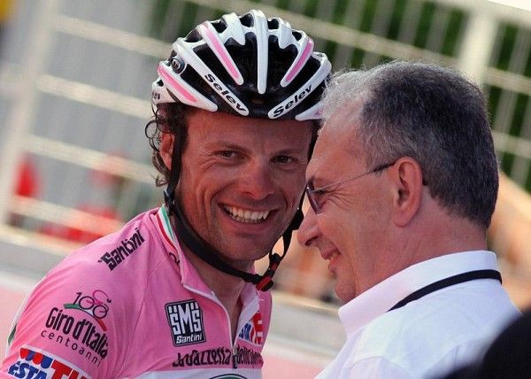 Filippo Pozzato (Team Katusha) crosses the finish line nearly six minutes behind Cavendish.