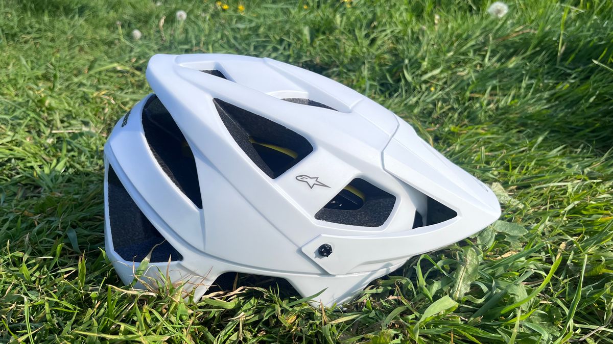 Alpinestars Vector Tech Solid helmet review