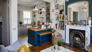 small kitchen diner lounge