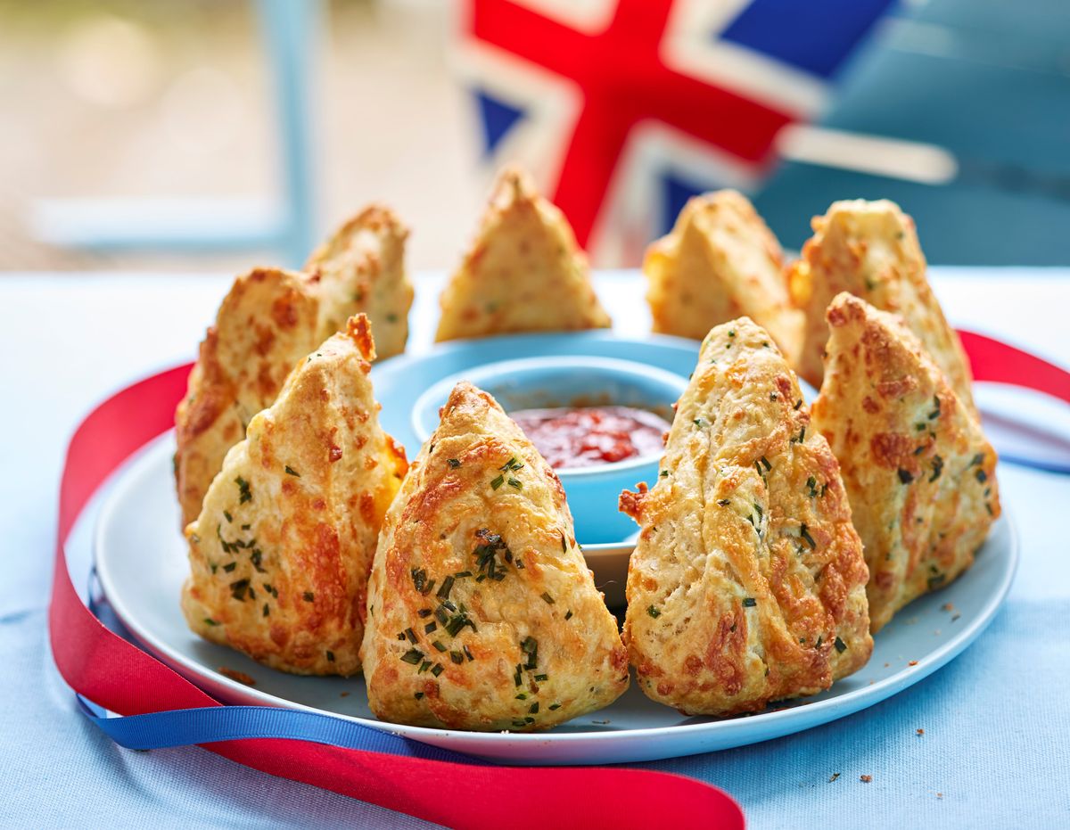 lancashire-cheese-and-chive-scones-packed-lunch-recipes-goodtoknow