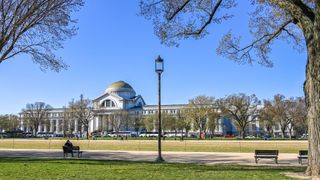 An exterior shot of the Smithsonian National Museum of Natural History in Washington D.C, USA