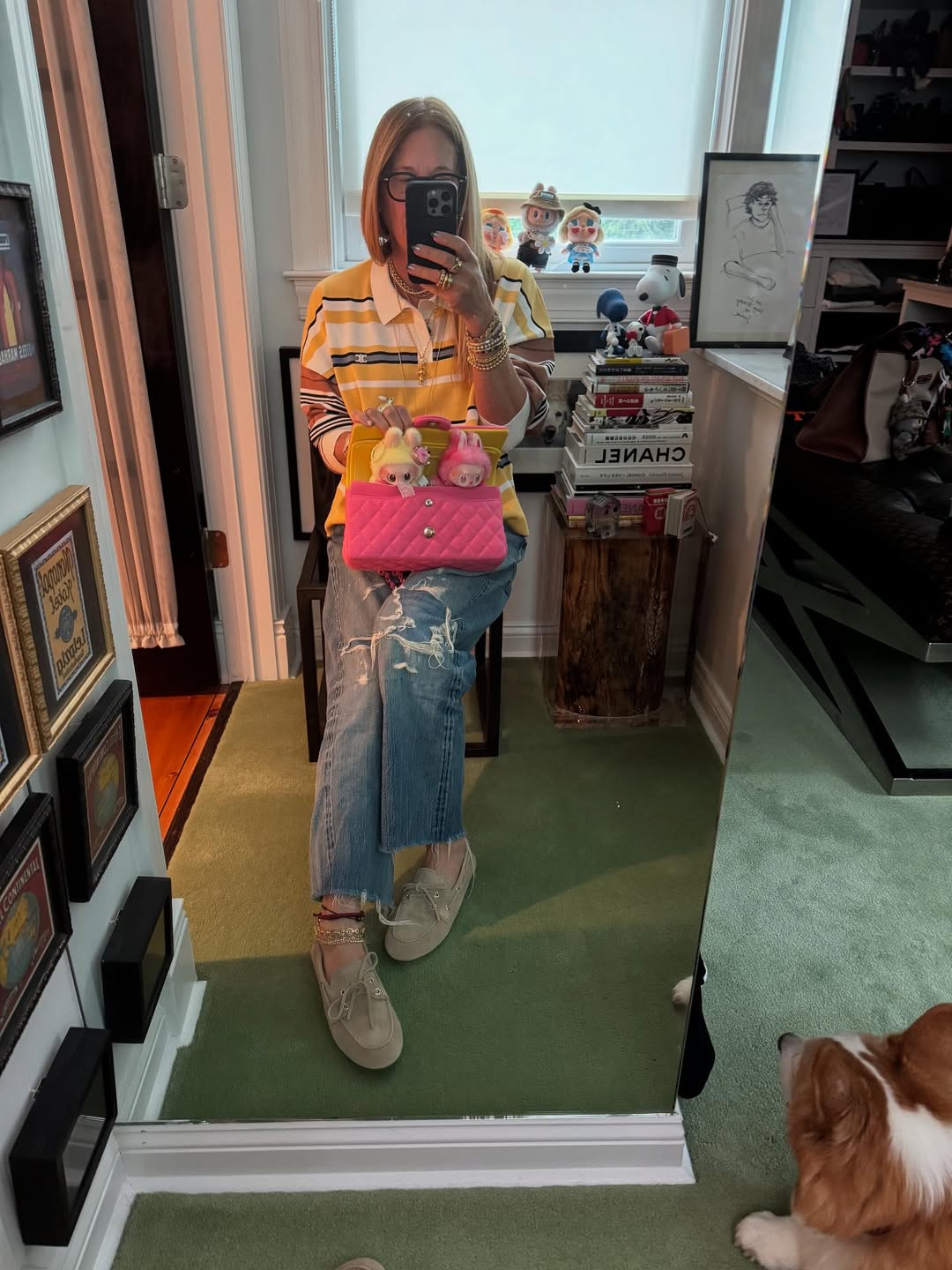 lori hirshleifer wears boat shoes and jeans