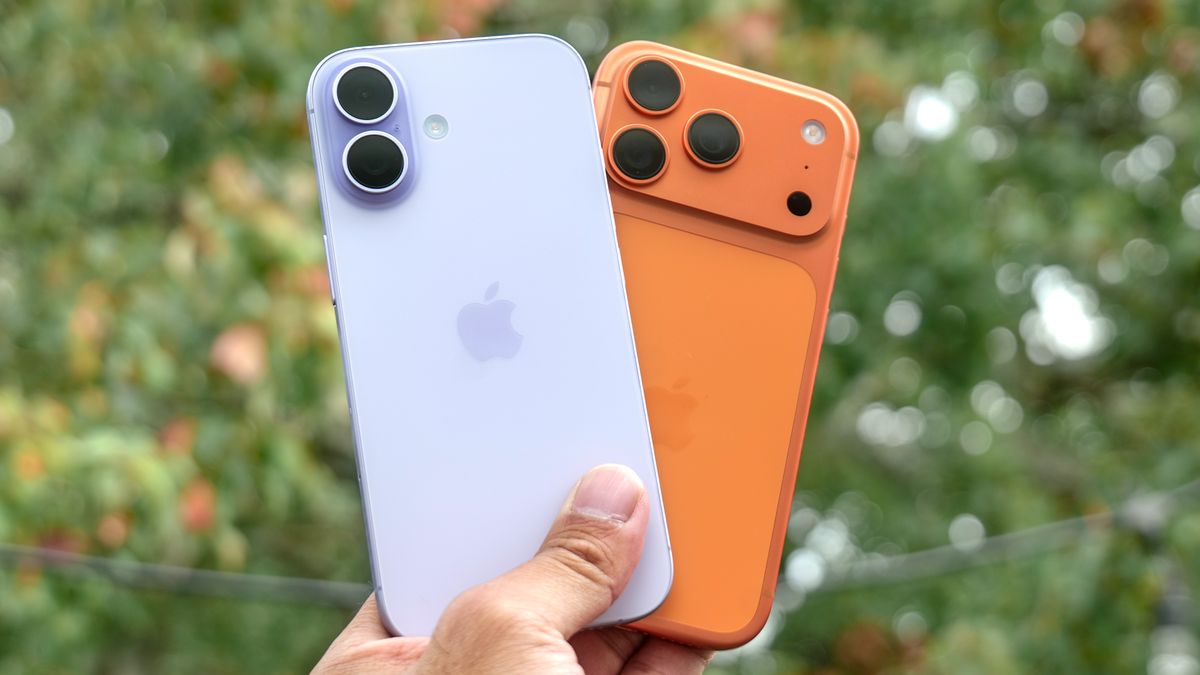 iPhone 17 vs iPhone 17 Pro.