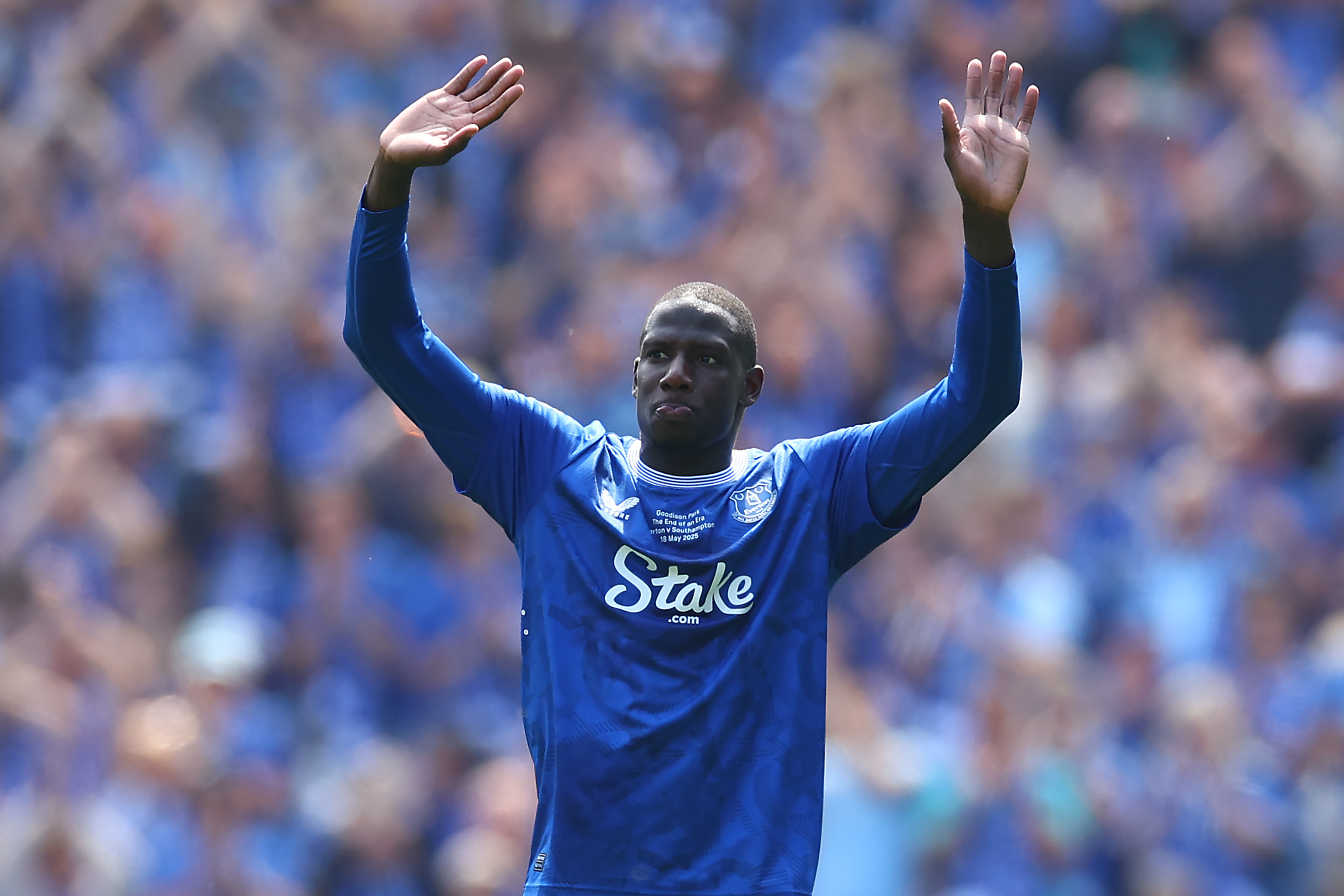 Abdoulaye Doucoure salutes the Everton fans on his last home match for the club, also the men's final fixture at Goodison Park, after coming off against Southampton in May 2025.