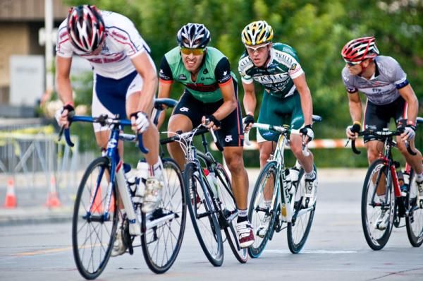 Breakaway riders digging deep to stay away