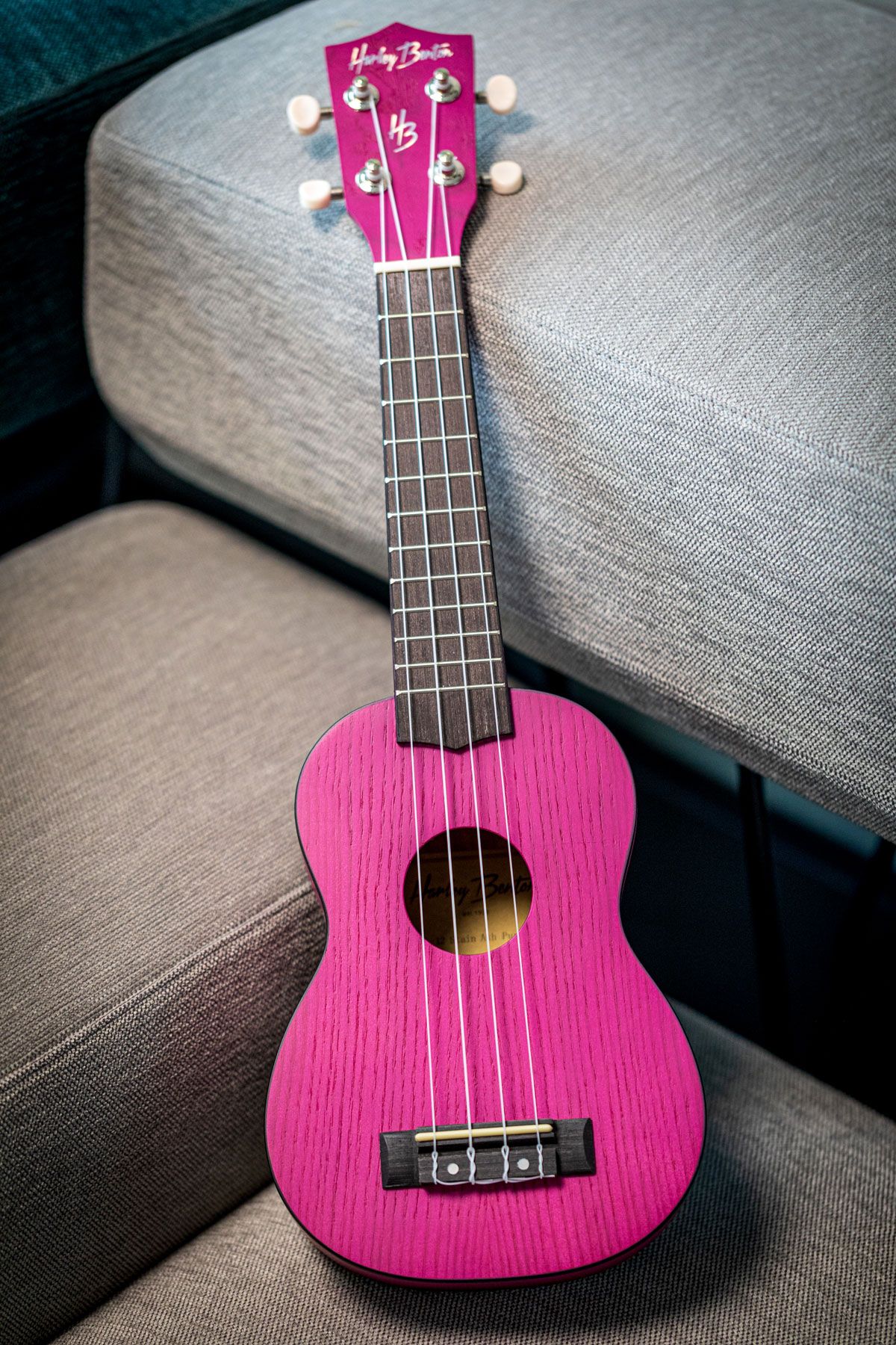 Harley Benton UK-12 Stain Ash