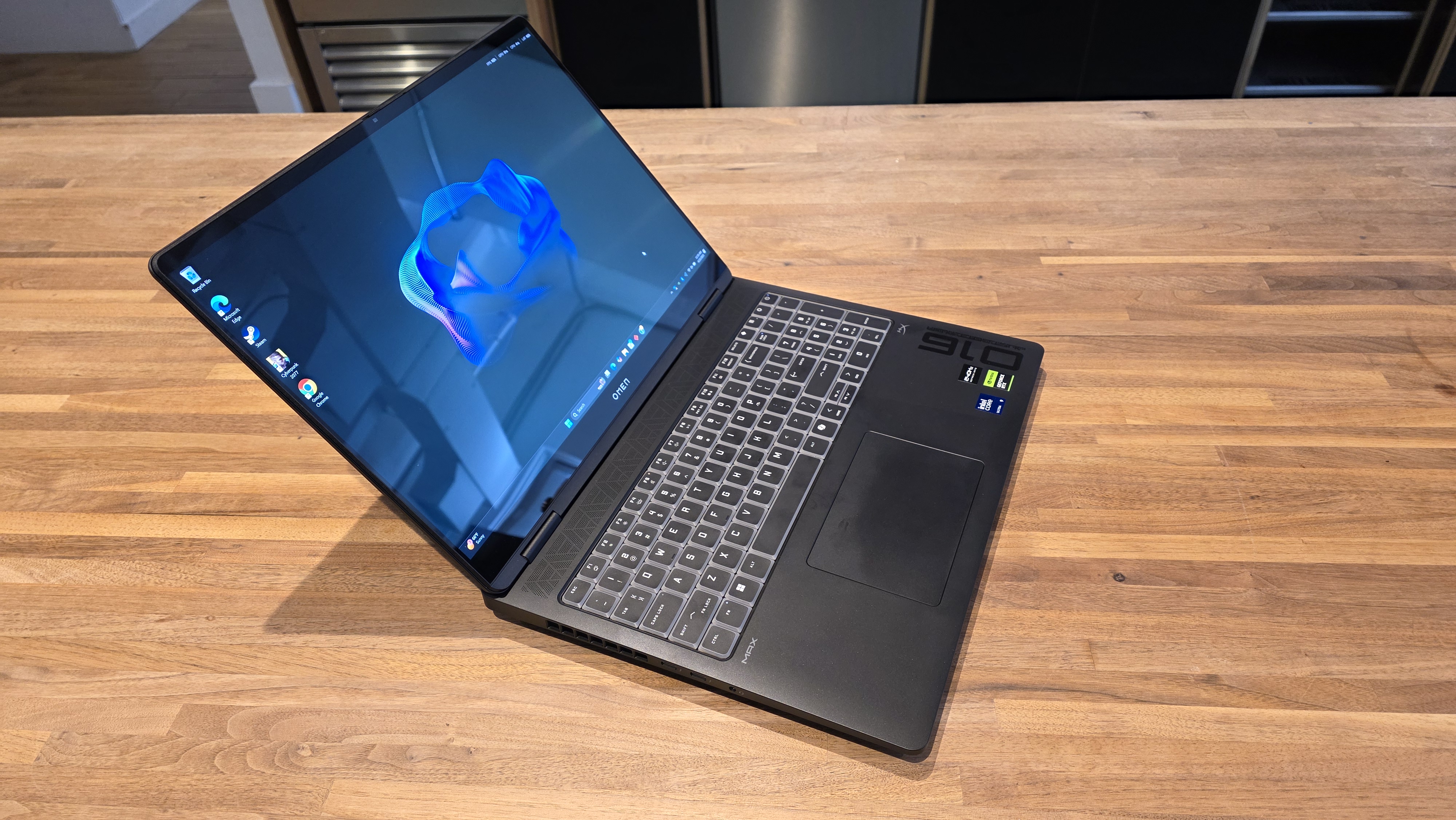 HP Omen Max 16