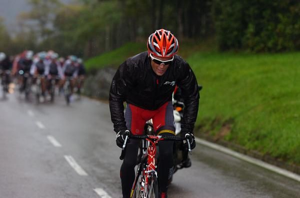Chris Horner (RadioShack) made an attack on the Colma di Sormano ascent.