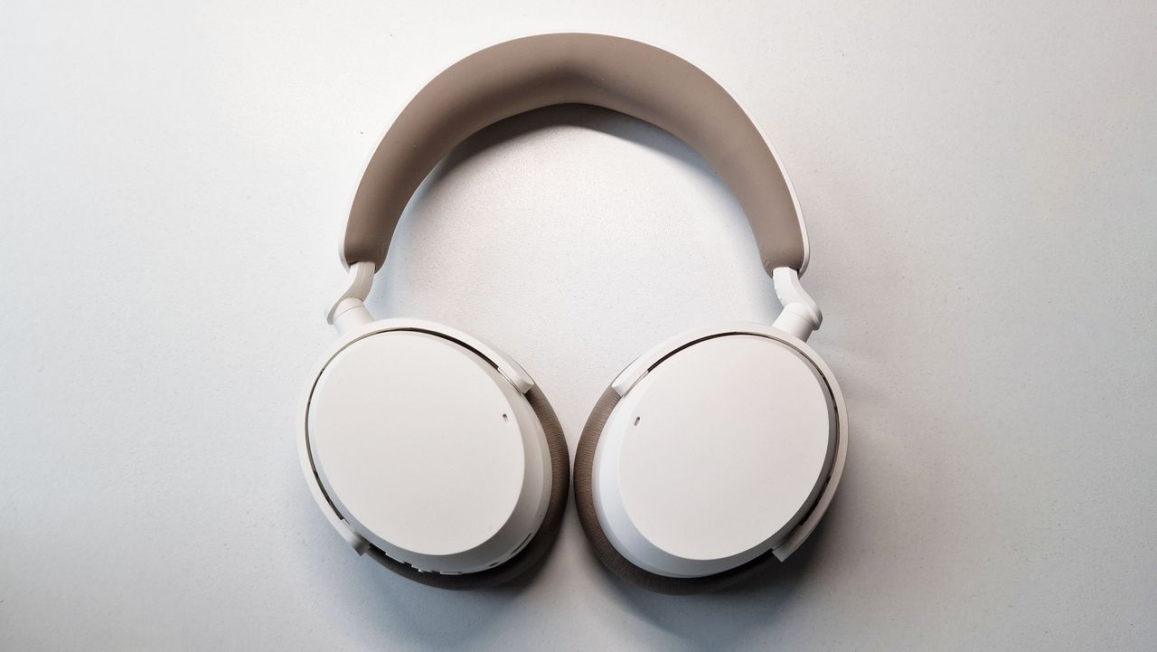 Sennheiser Accentum Wireless