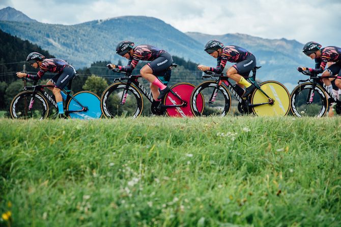 Canyon-SRAM on their way to victory in the women's team time trial