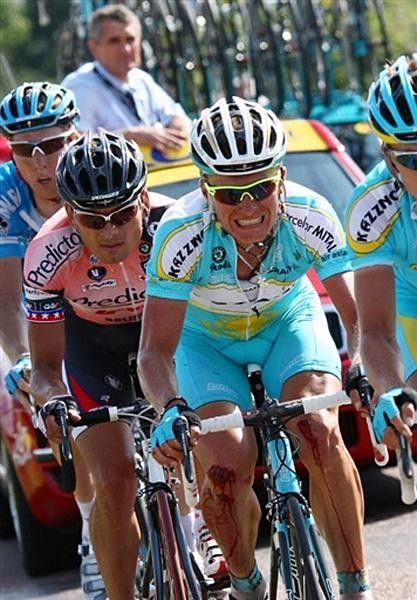 Alexander Vinokourov (Astana) grits