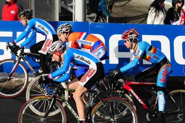 The lead group included riders from the Czech Republic, Netherlands, Belgium and France