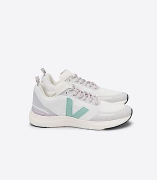 Sustainable sports brands: Veja running trainers