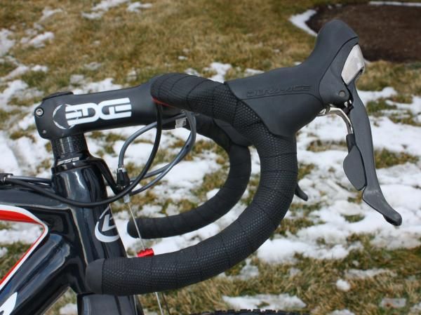Edge Composites' carbon bar features a versatile semi-anatomic bend.