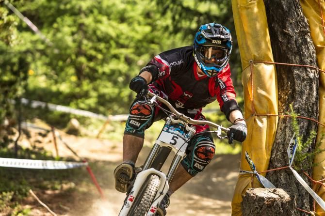 Slawomir Lukasik races toward a win