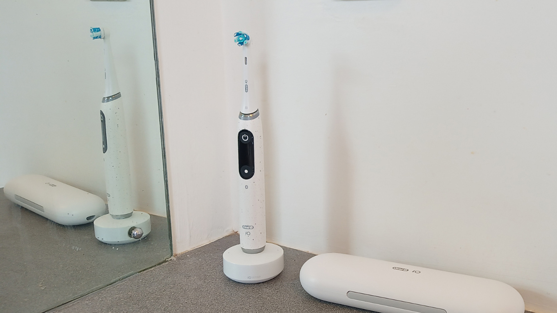 iO Series 10 Rechargeable Electric Toothbrush