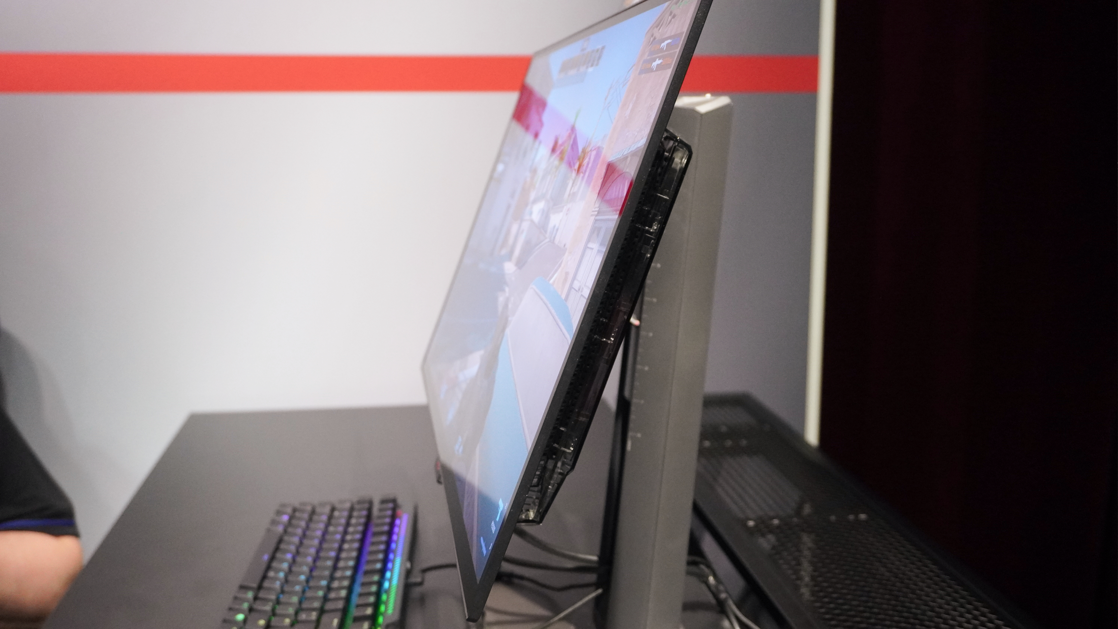 Asus ROG Swift OLED PG259QWS Ace monitor