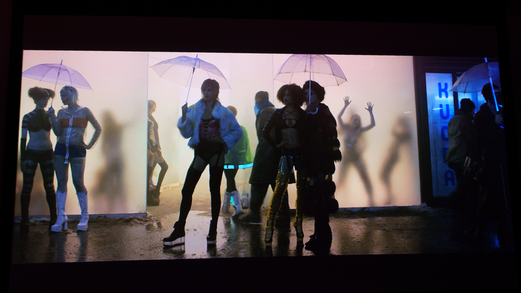 A picture projected on a screen by a JMGO N3 Ultimate projector