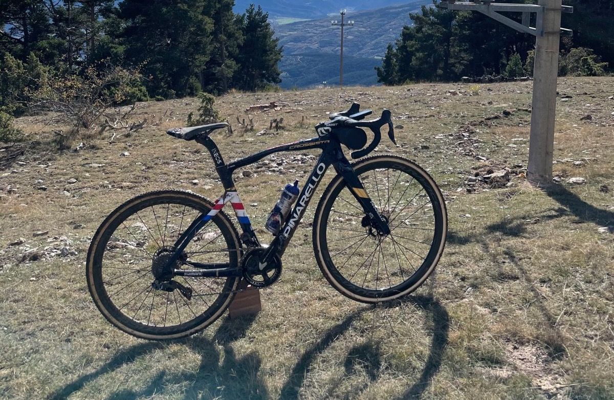 Pinarello Crossista