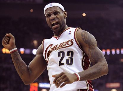 LeBron James announces return to Cleveland: 'I'm coming home'