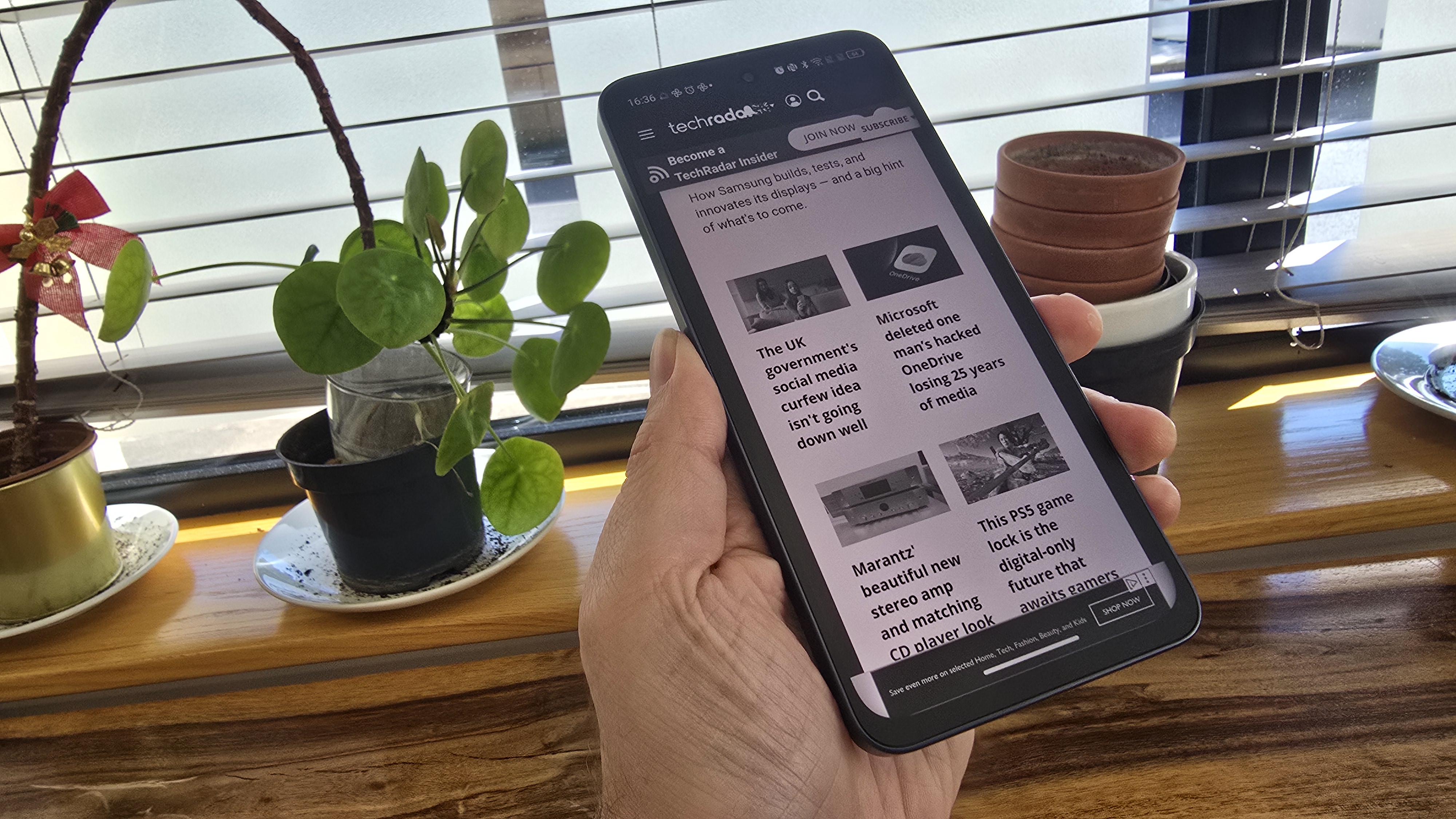 As a massive comic fan, the TCL NXTPAPER 70 Pro is almost my perfect phone - but there's a few too many compromises