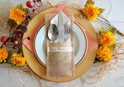 Thanksgiving silverware holder: Burlap Cutlery Pocket