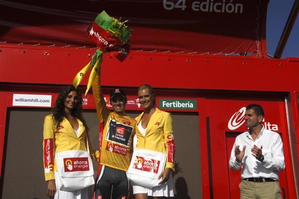 Alejandro Valverde (Caisse d'Epargne) now has a seven second lead over Cadel Evans (Silence-Lotto)