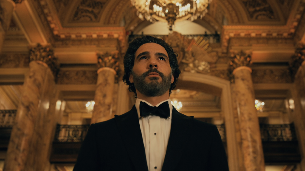 Tahar Rahim as Ezekiel Sims in Madame Web (2024).