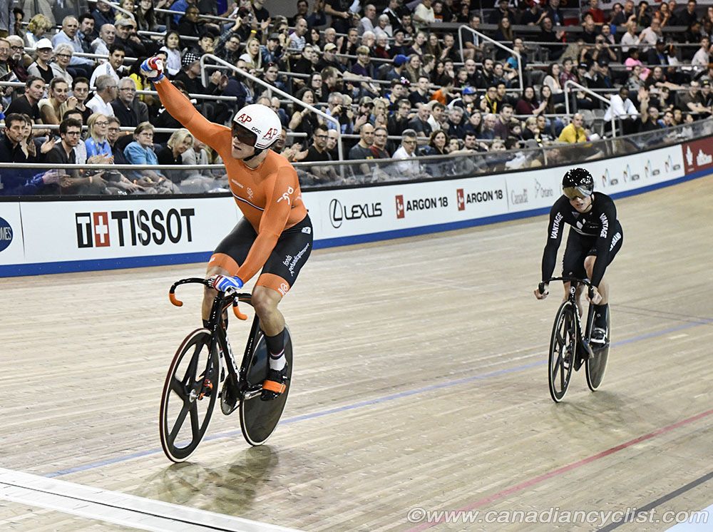 Men's Sprint - Jeffrey Hoogland's defeats Ethan Mitchell for the Gold