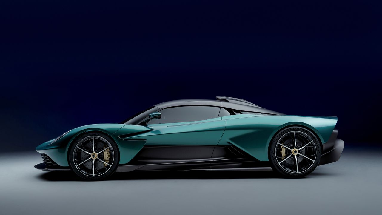 Aston Martin Valhalla