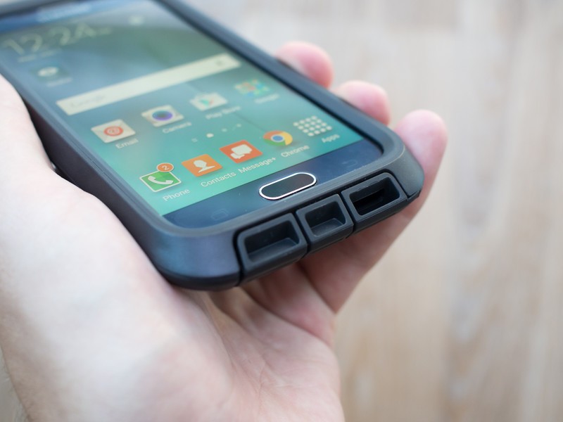 Pelican Voyager case for Galaxy S6
