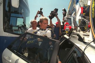 Richard Virenque leaves the 1998 Tour de France