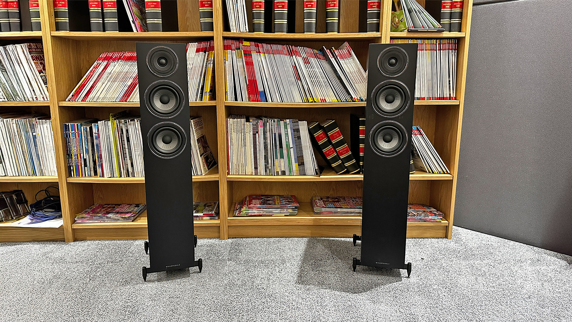 Wharfedale Diamond 12.3i floorstanding speakers