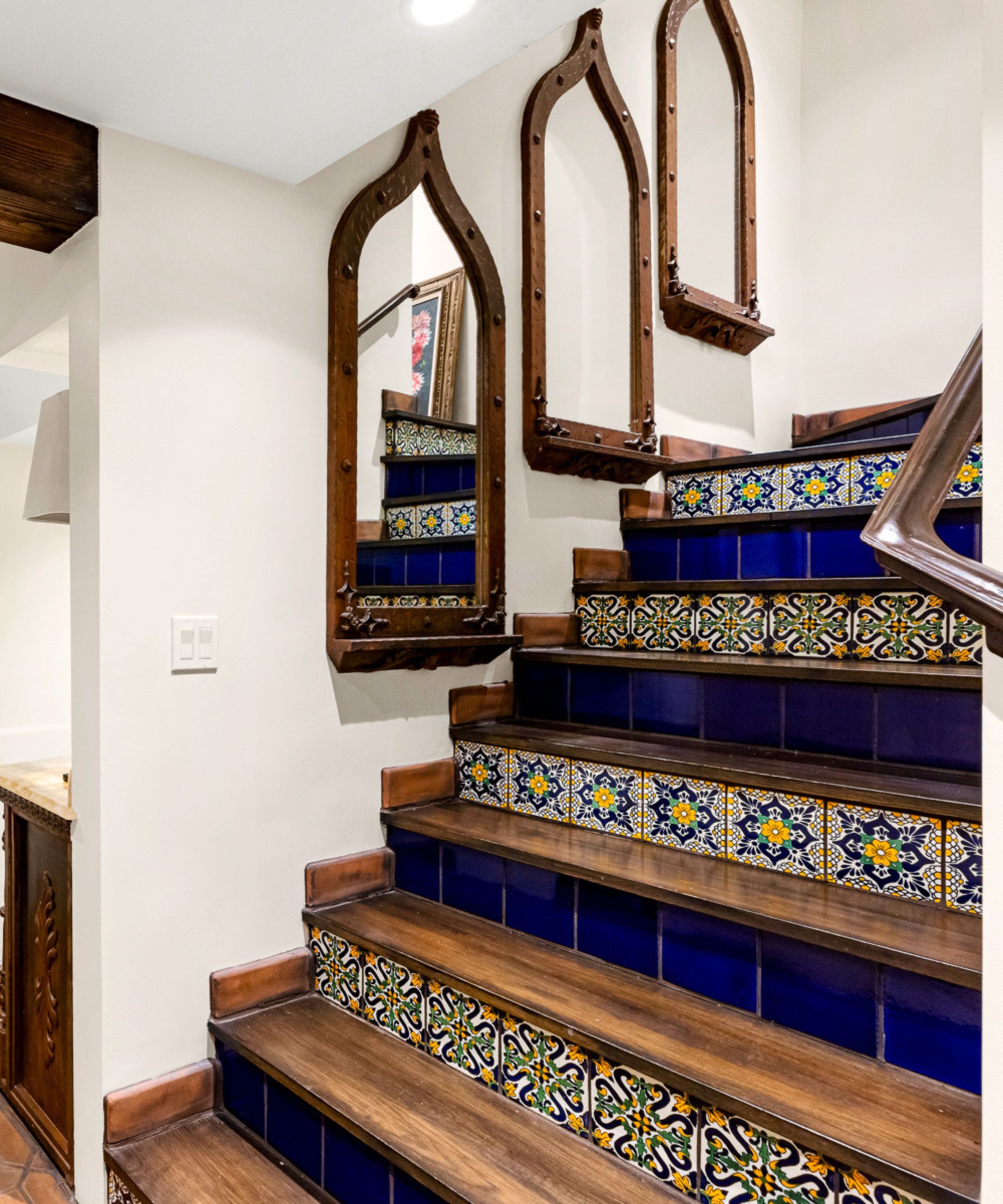 Mario Lopez's stairs