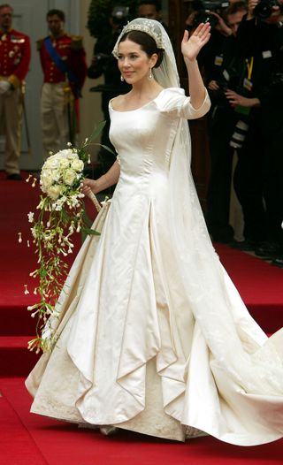 Queen Mary on her wedding day in 2004