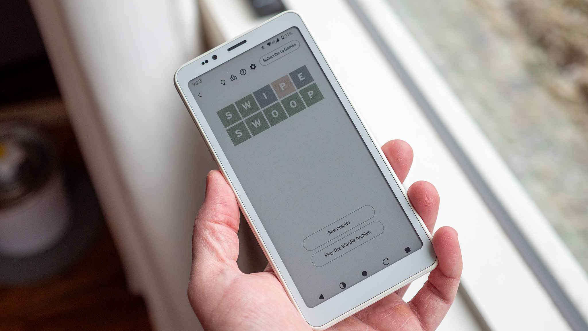 Playing Wordle on a Bigme HiBreak S Color