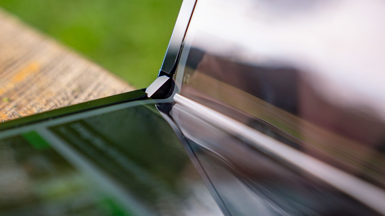 The display hinge on the inside of the Google Pixel Fold