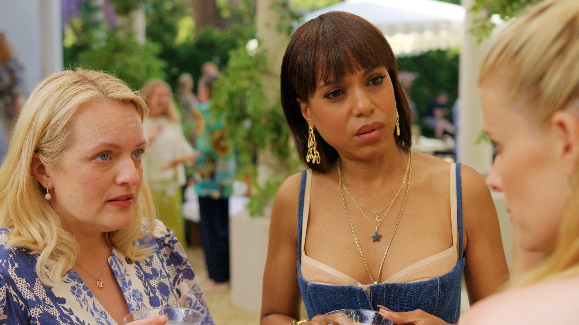 Elisabeth Moss and Kerry Washington in Imperfect Women