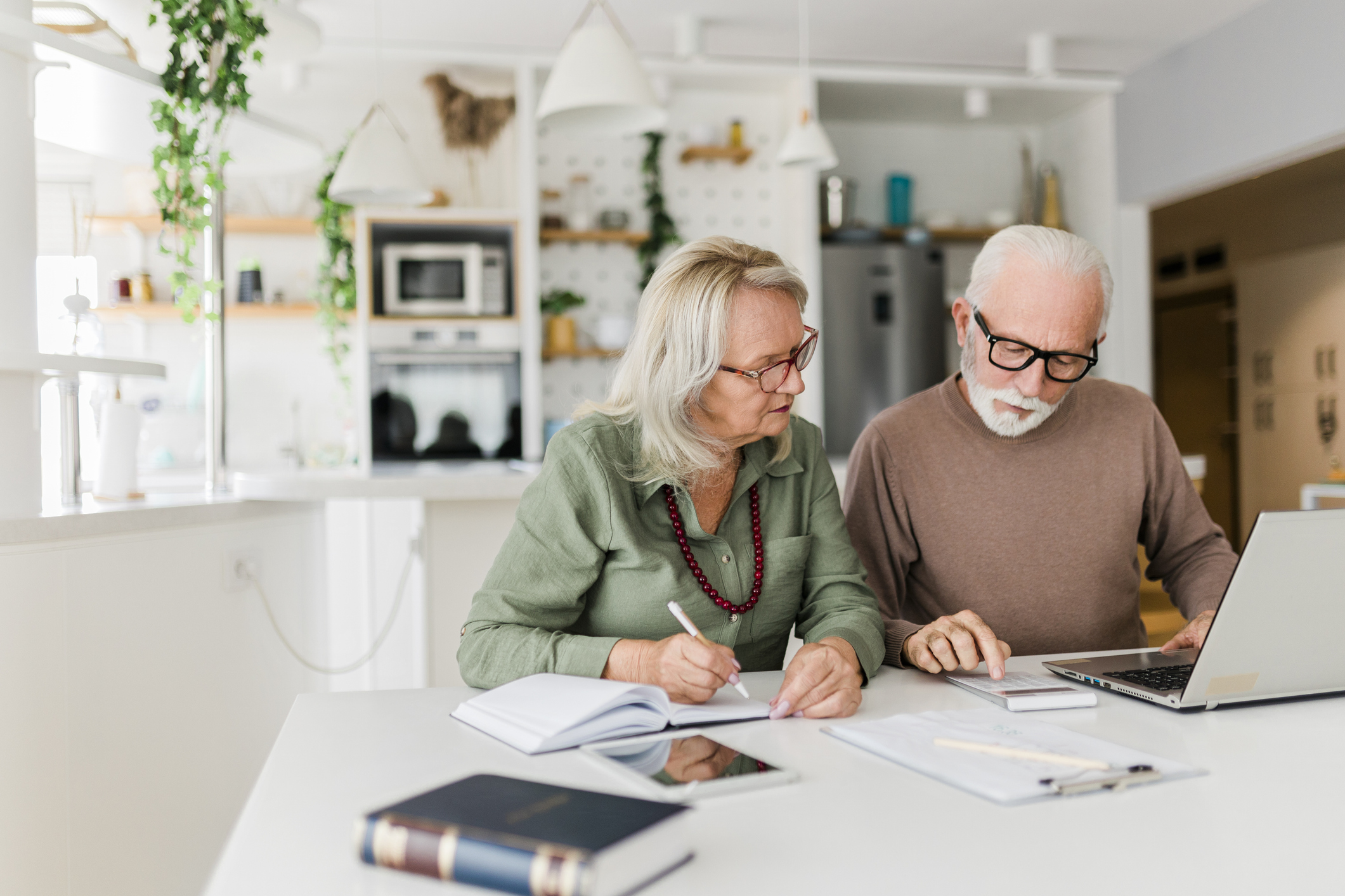 420,000 more pensioners to be dragged into paying income tax – how does tax on the state pension work?