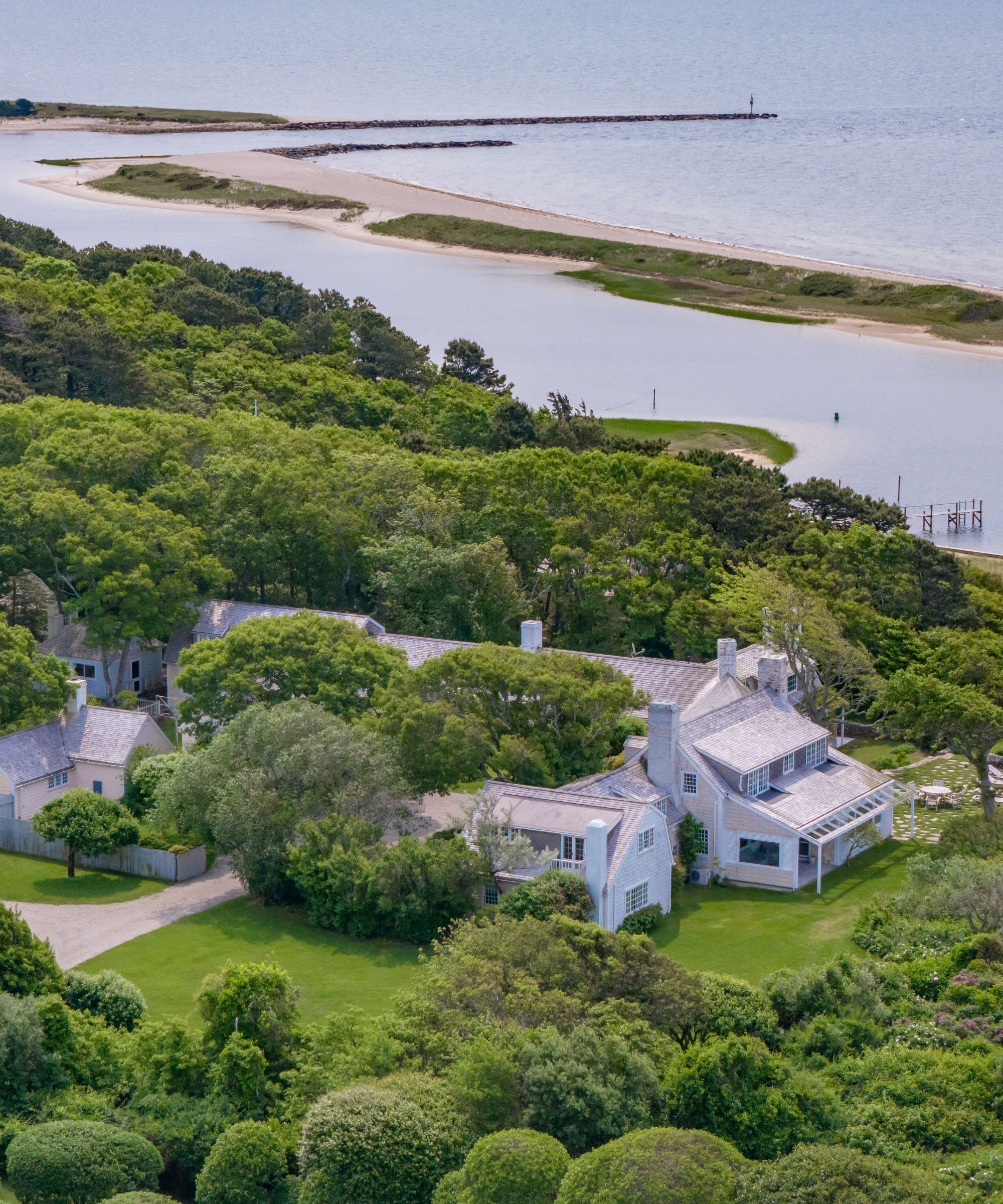 Bunny Mellon's home exterior