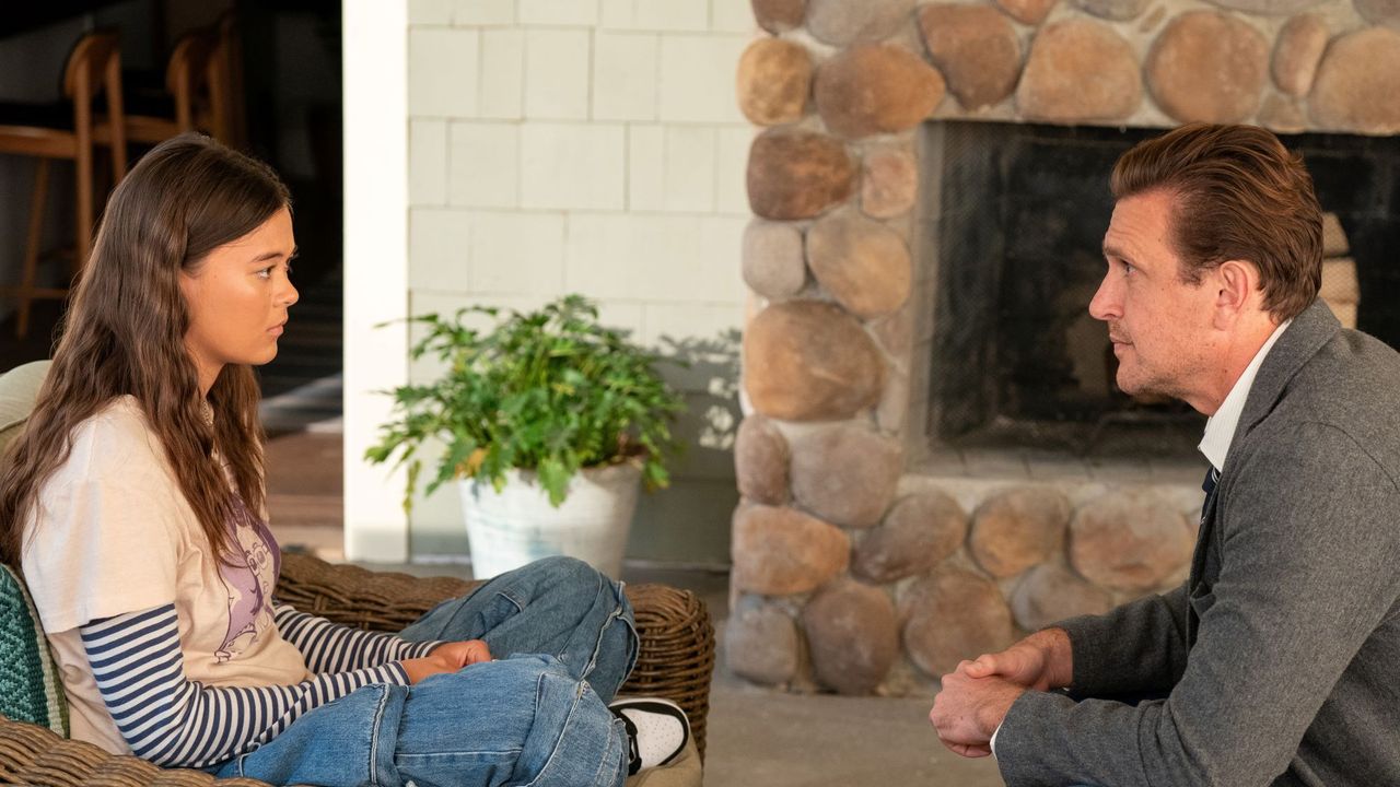 Lukita Maxwell and Jason Segel in Shrinking