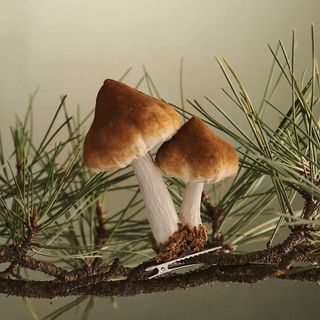 Mushroom Velvet Clip Ornament