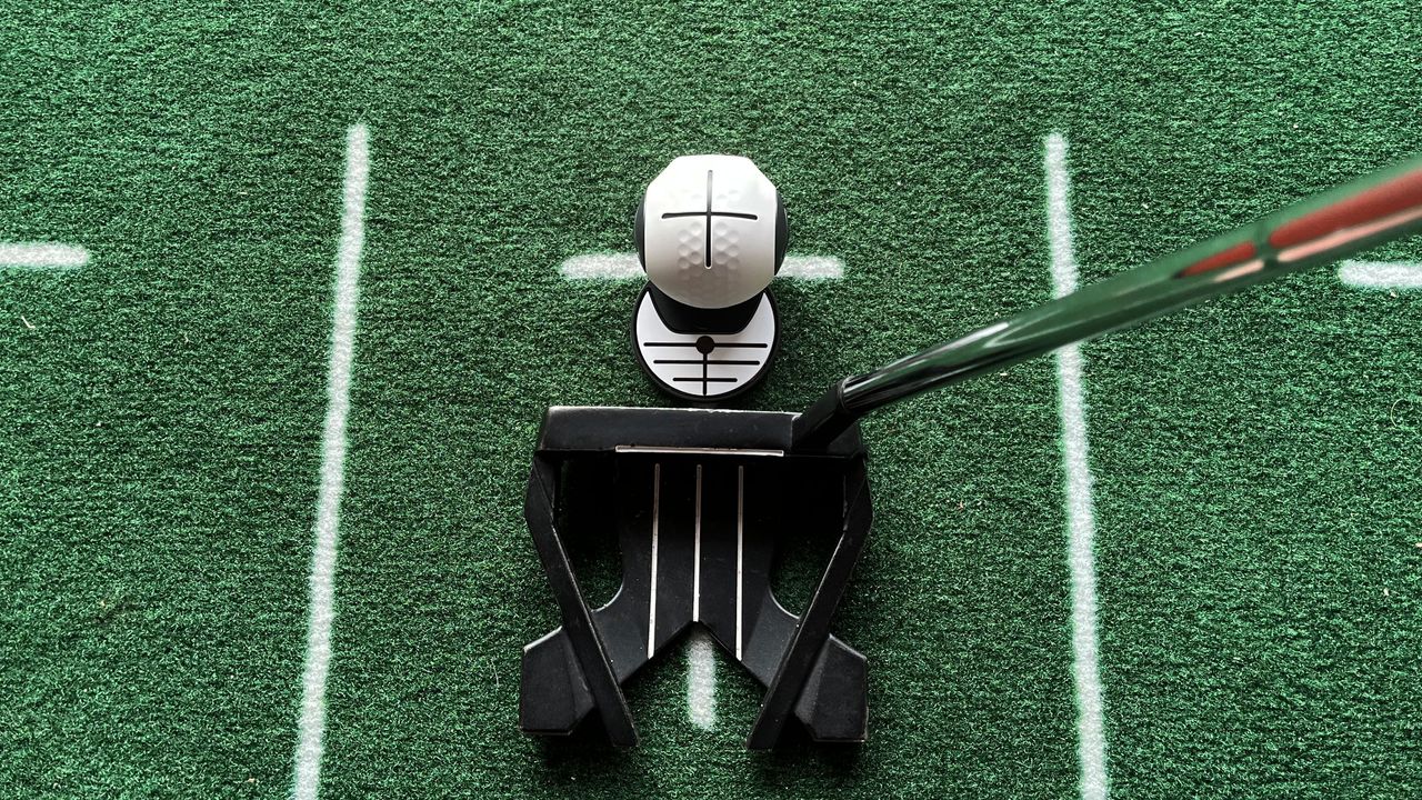 PuttOUT Devil Balls at address