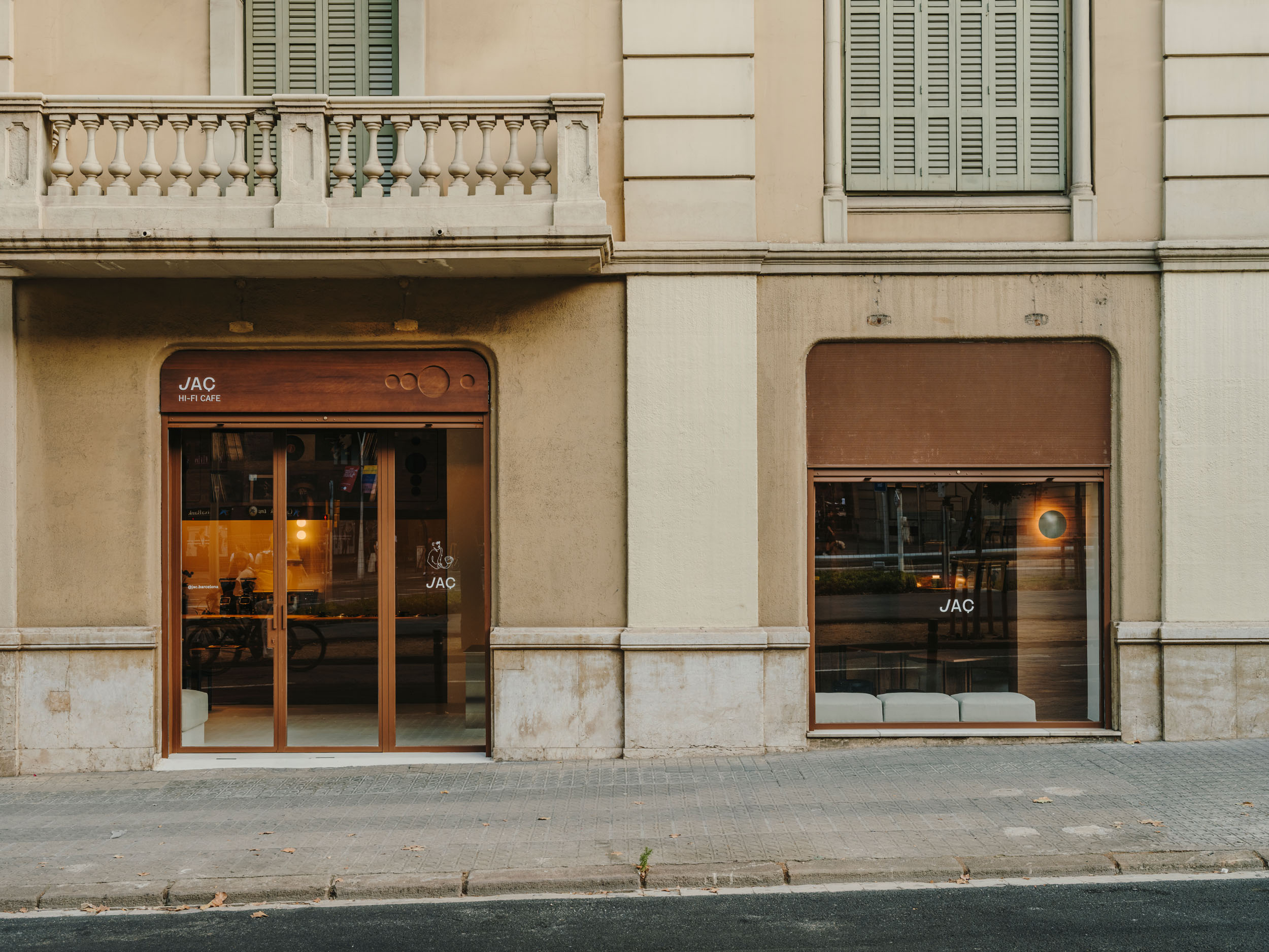 jac hi-fi cafe barcelona