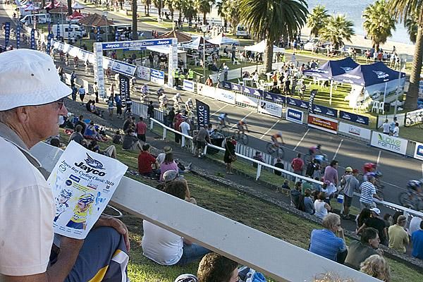 The Jayco Bay Classic in Geelong for day three of the fastest criterium series in the world.