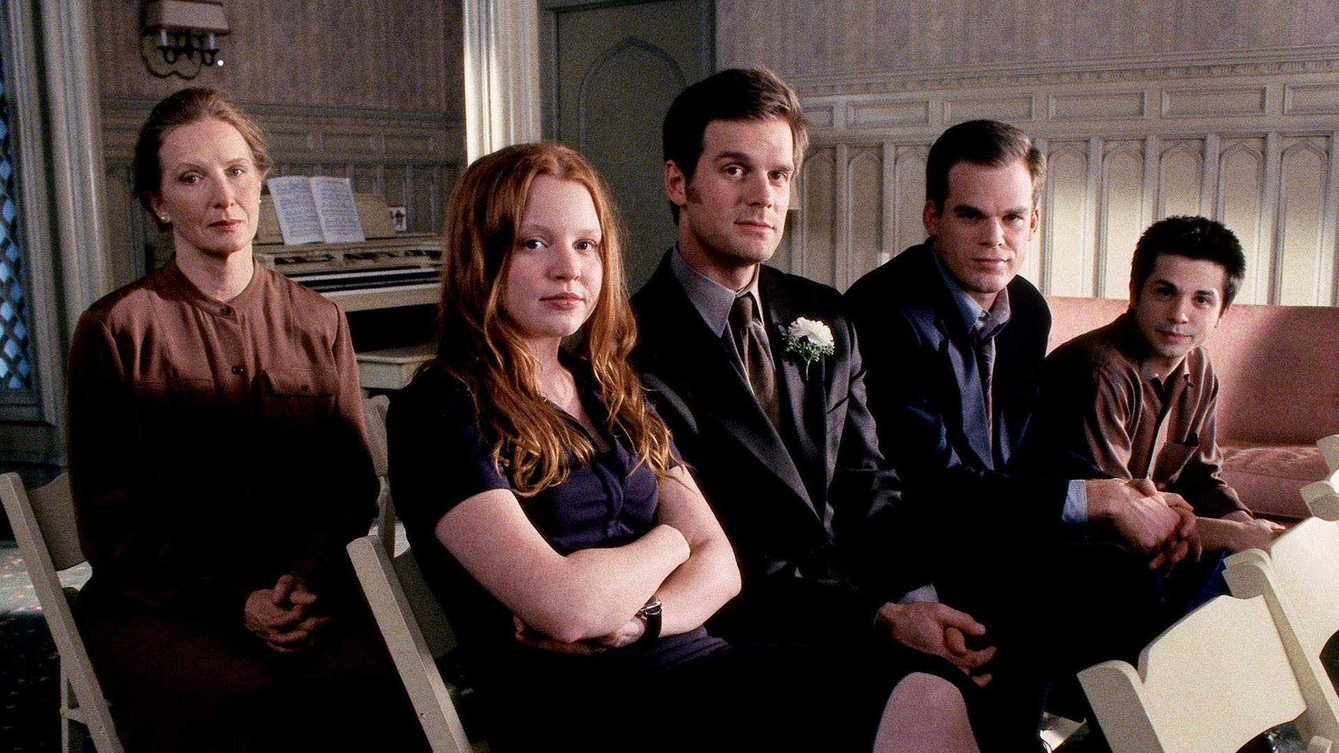 Six Feet Under cast.